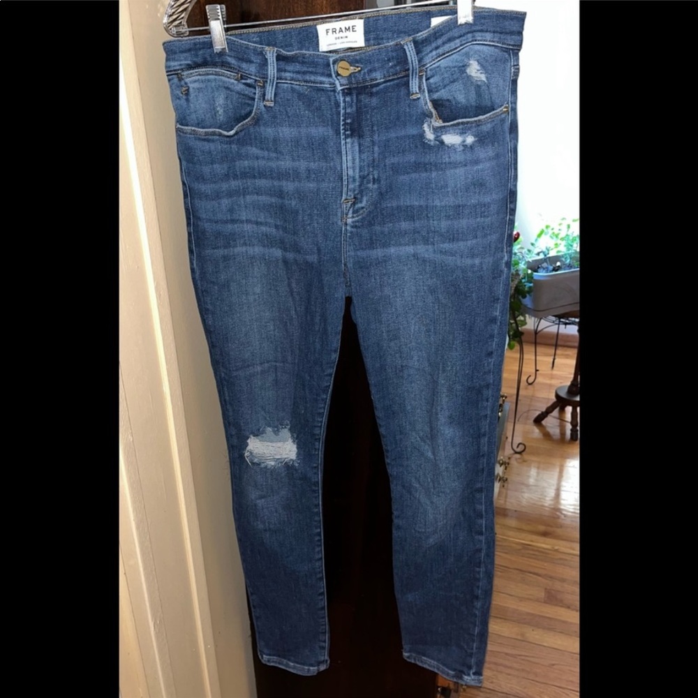Frame denim distressed jeans